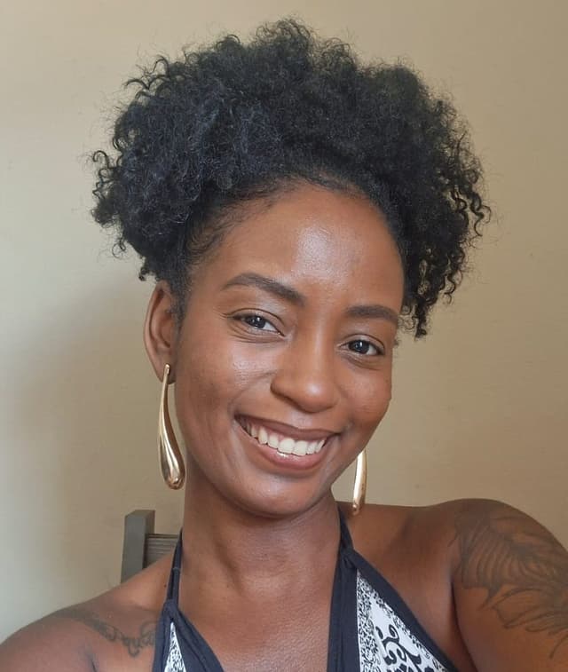 Amanda Regina da Silva Ribeiro