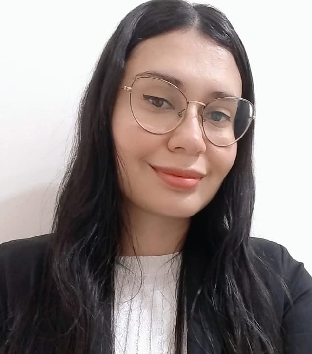 Nádia Santos de Brito