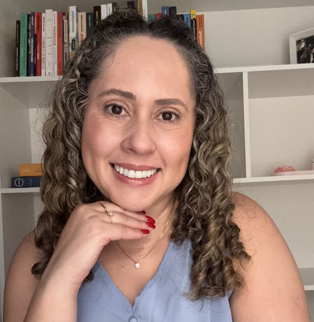 Dinara Correa de Campos